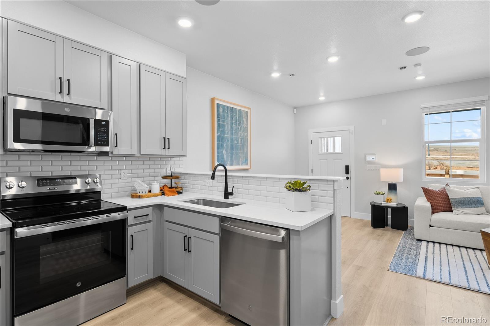 MLS Image #12 for 6721 e 148th drive 2,thornton, Colorado