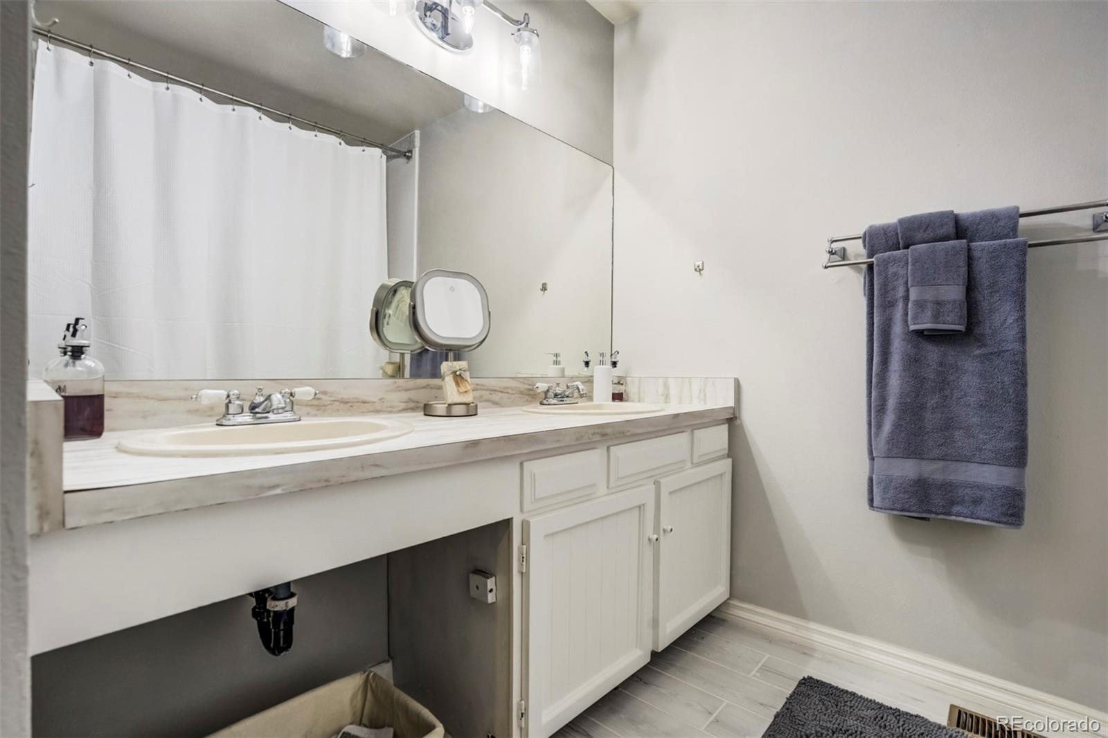MLS Image #22 for 408 w rockrimmon boulevard,colorado springs, Colorado