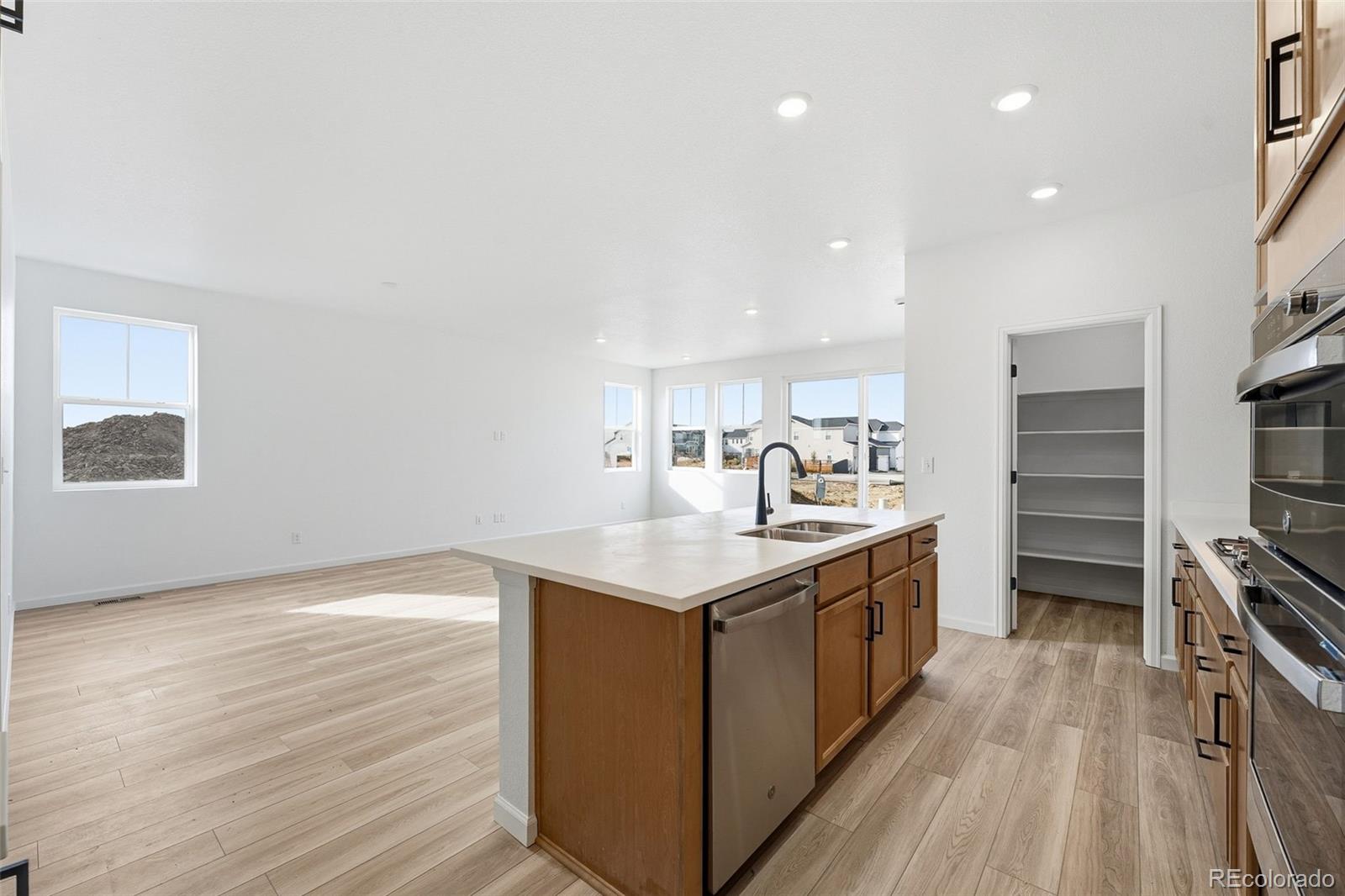 MLS Image #10 for 3349 n denali street,aurora, Colorado