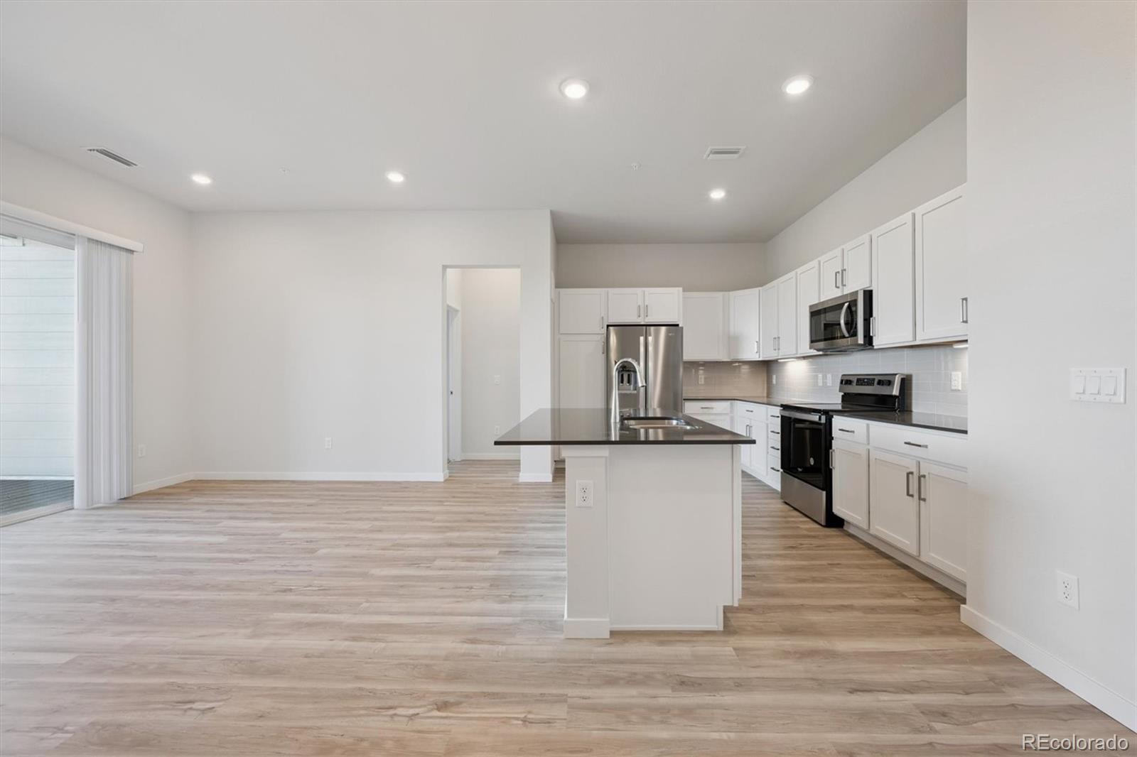 MLS Image #3 for 485  interlocken boulevard 403,broomfield, Colorado