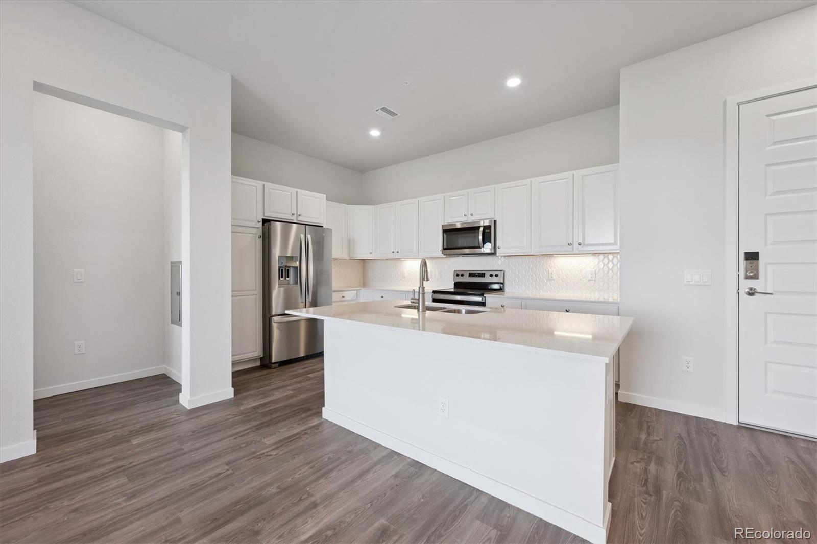MLS Image #1 for 485  interlocken boulevard 404,broomfield, Colorado