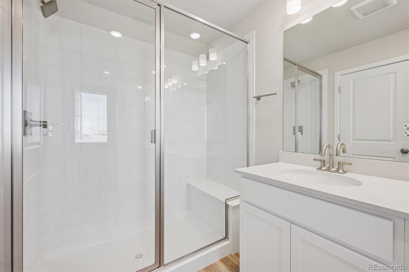 MLS Image #10 for 22686 e 47th place,aurora, Colorado