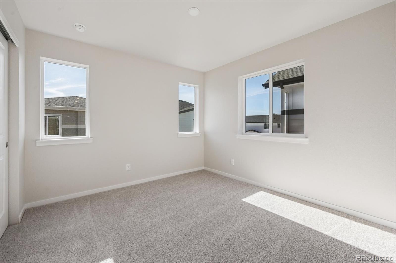 MLS Image #13 for 22686 e 47th place,aurora, Colorado