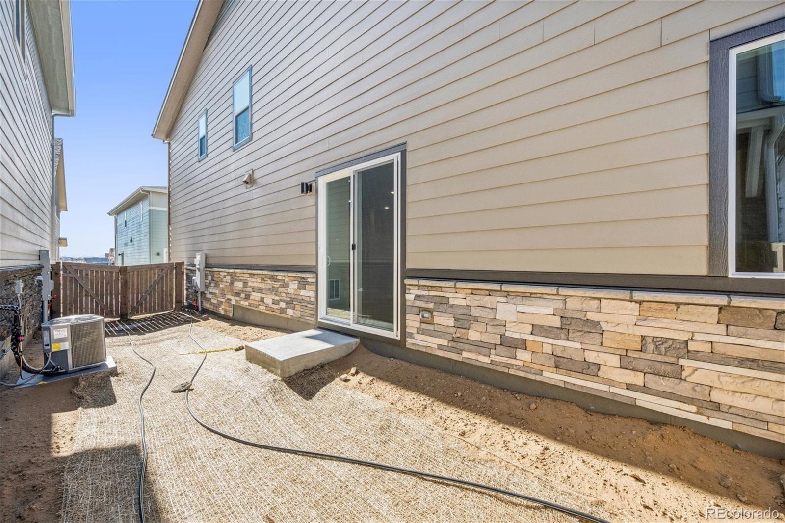MLS Image #17 for 22686 e 47th place,aurora, Colorado
