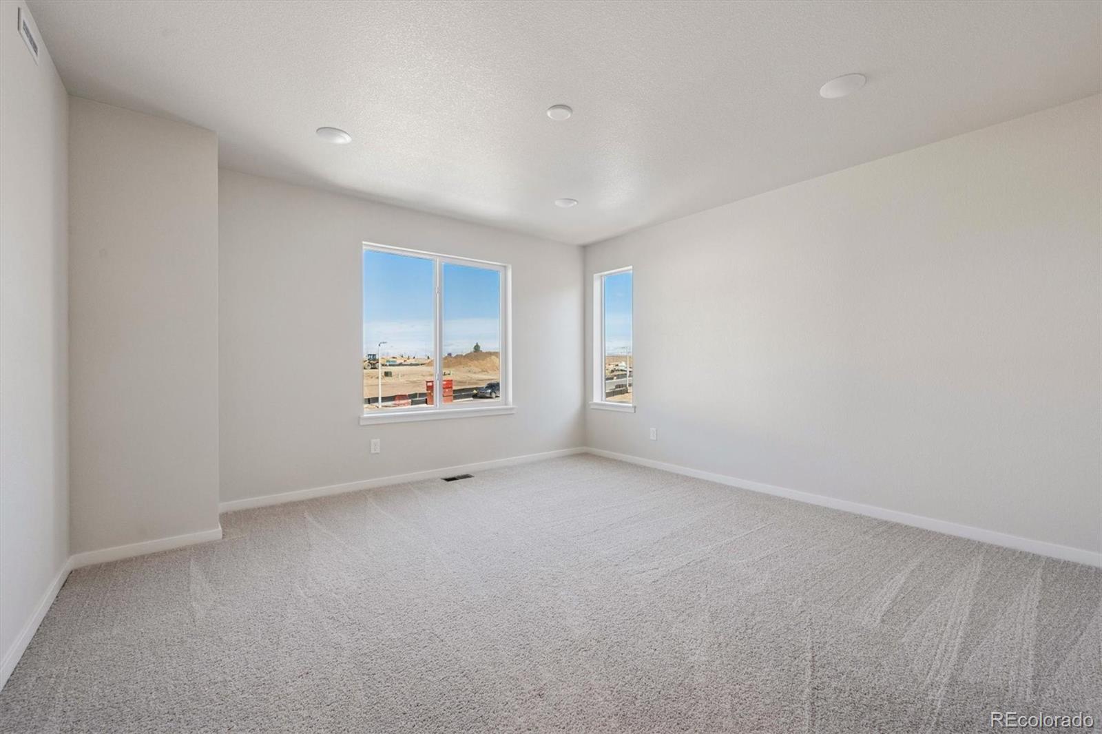 MLS Image #7 for 22686 e 47th place,aurora, Colorado