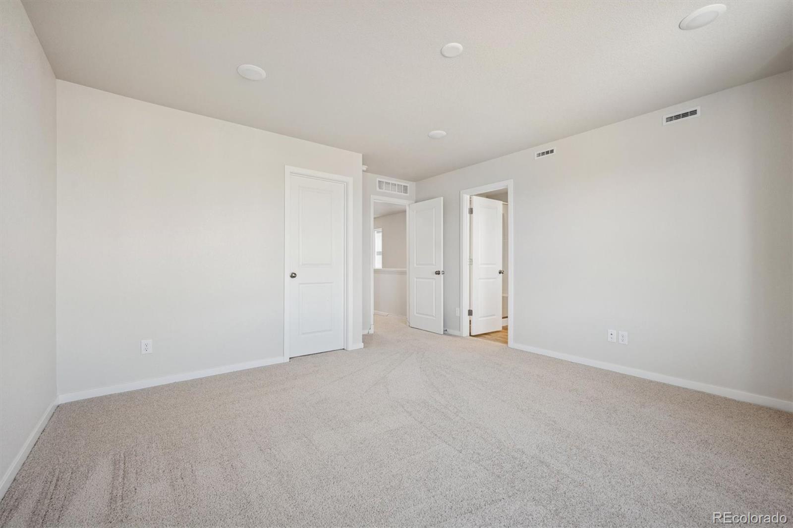MLS Image #8 for 22686 e 47th place,aurora, Colorado