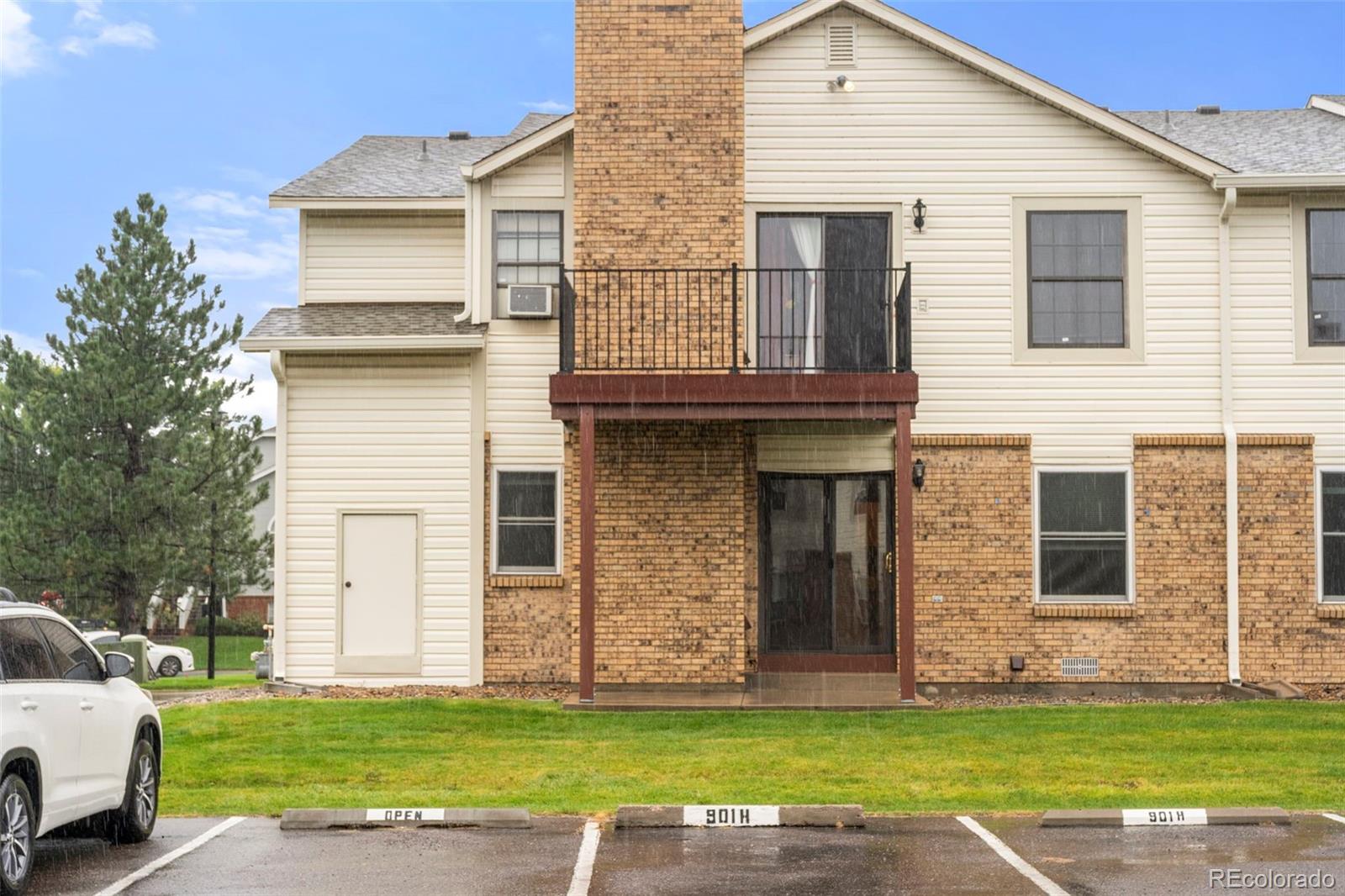 MLS Image #0 for 11901  bellaire street d,thornton, Colorado