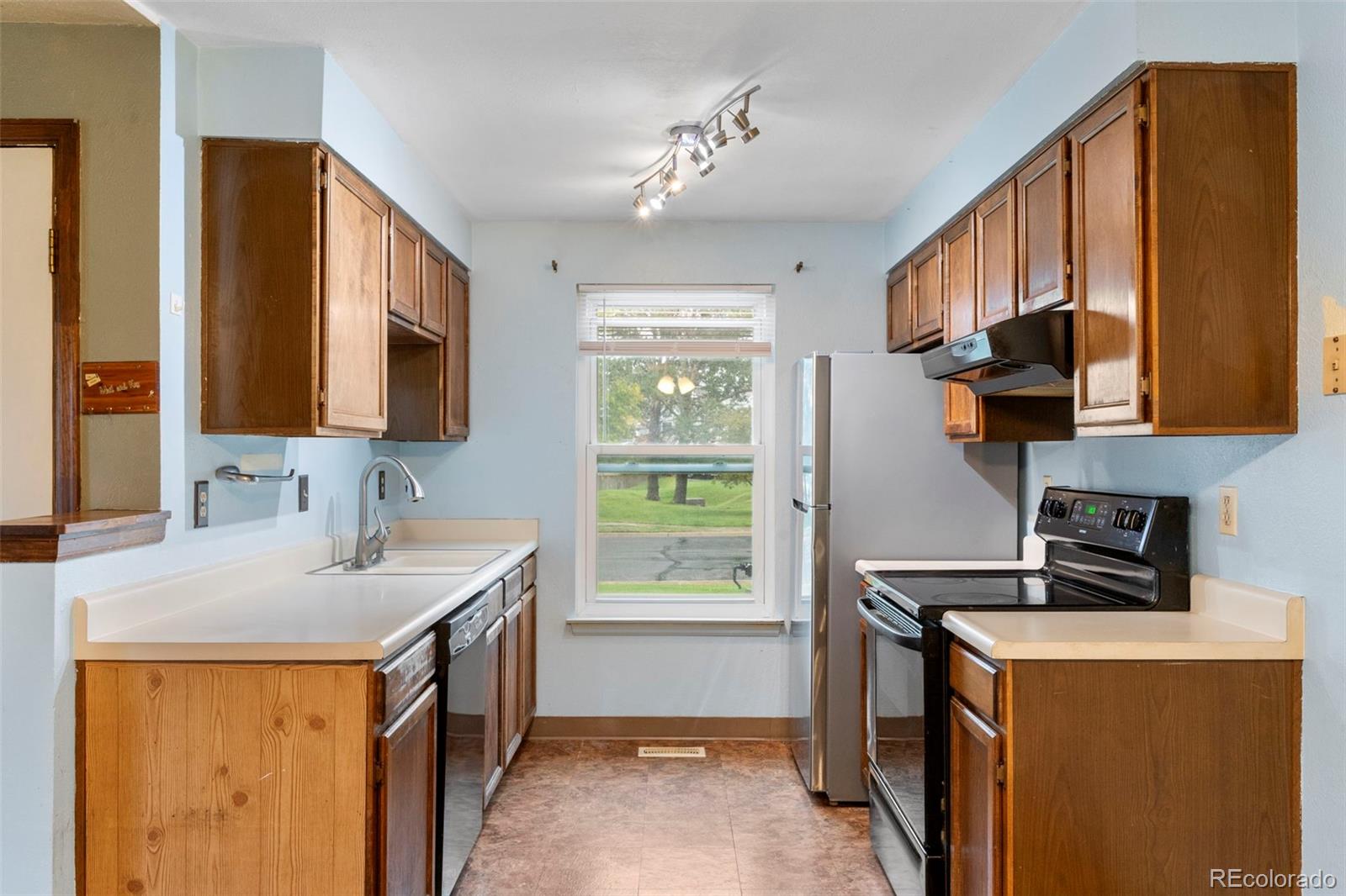 MLS Image #6 for 11901  bellaire street d,thornton, Colorado