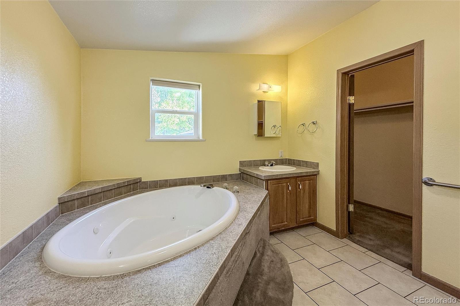 MLS Image #18 for 7730  hummingbird green,frederick, Colorado