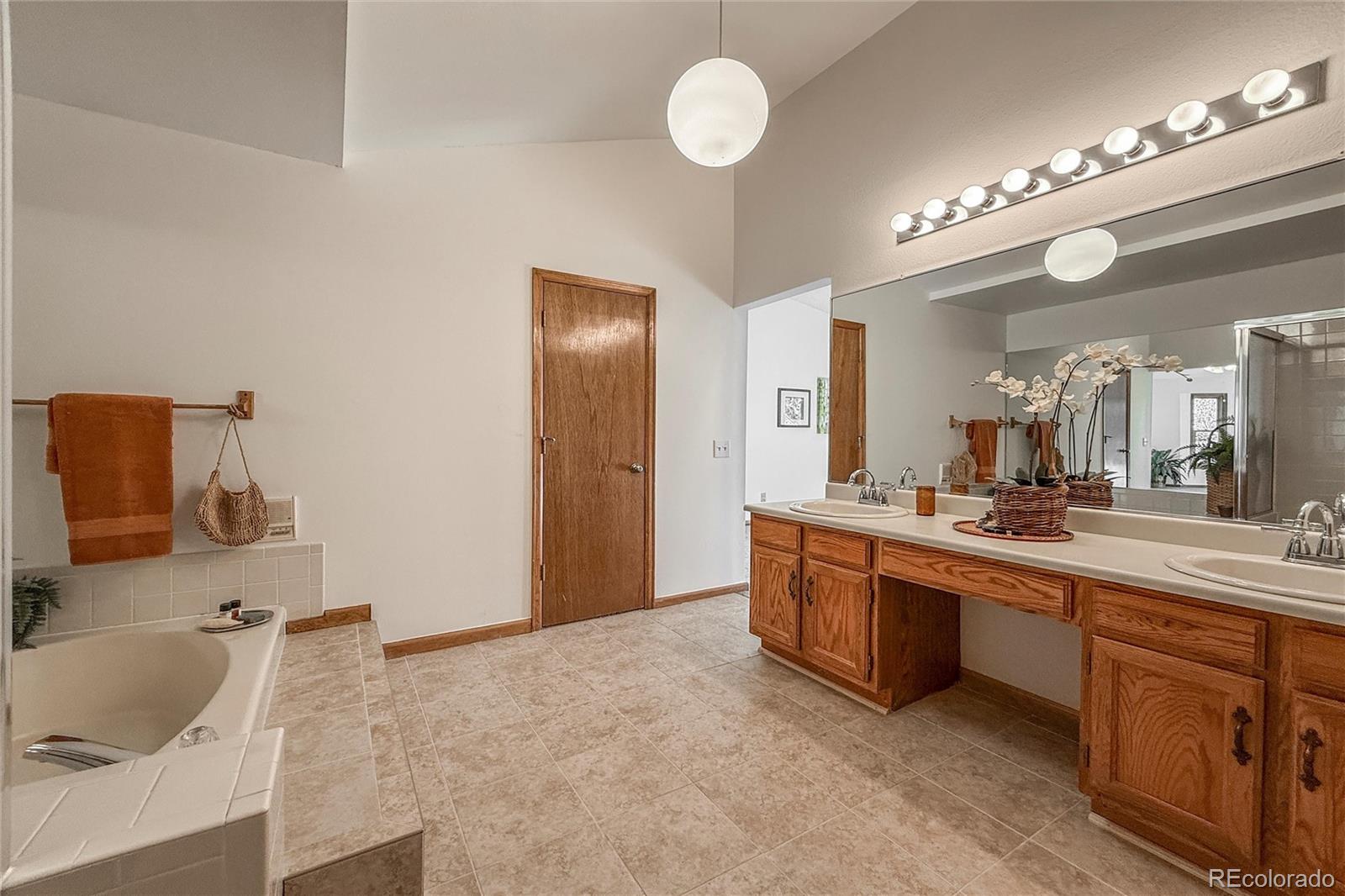 MLS Image #29 for 2292  spinnaker circle,longmont, Colorado