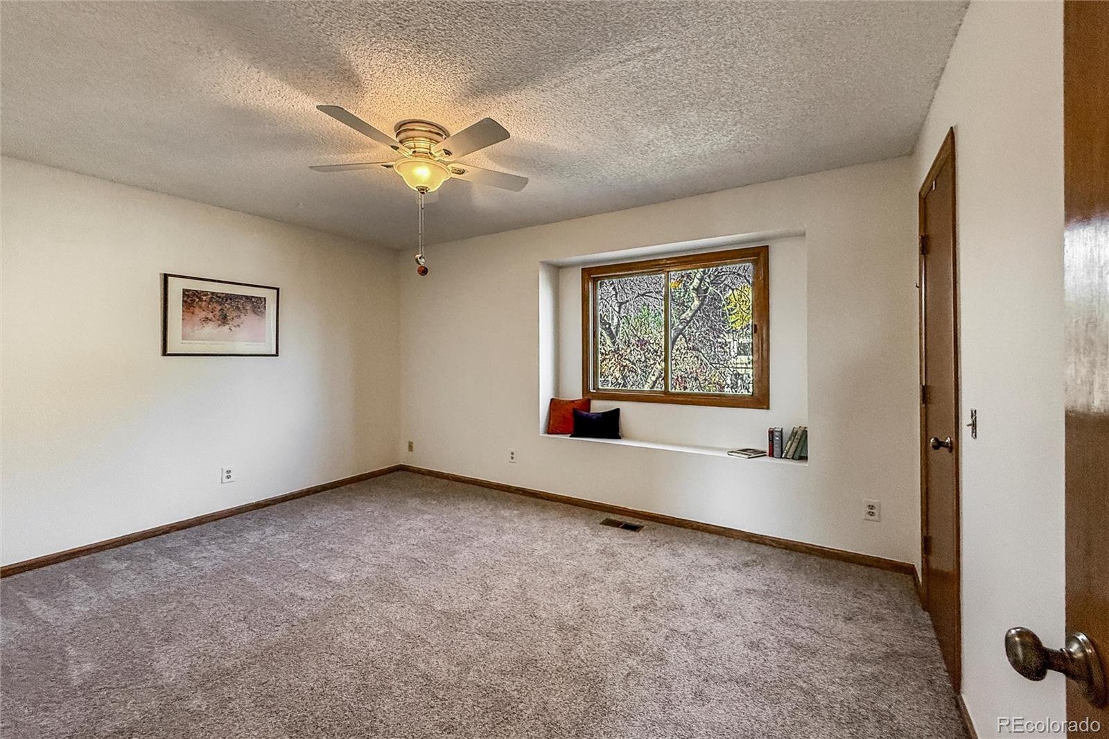 MLS Image #32 for 2292  spinnaker circle,longmont, Colorado