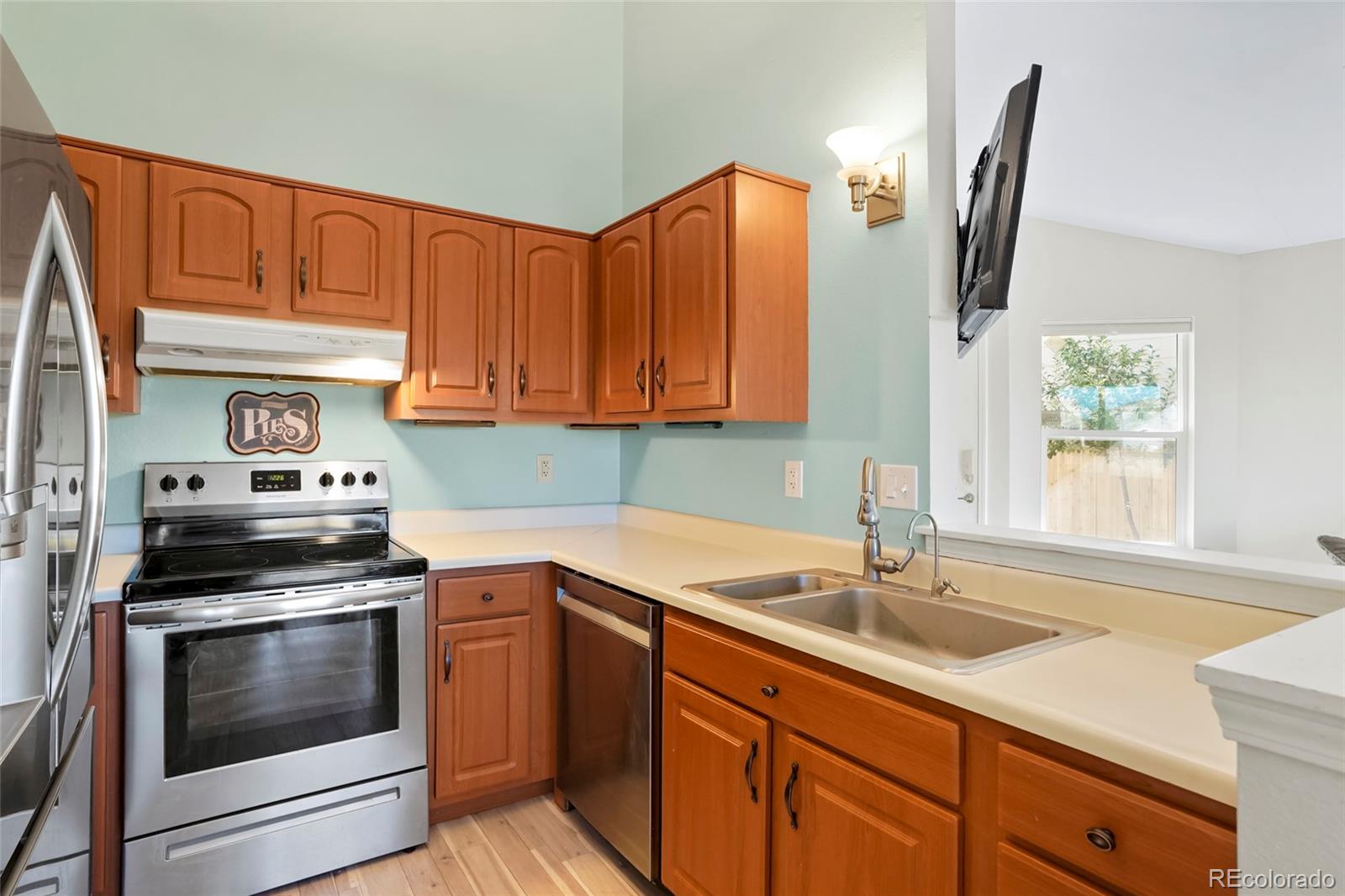 MLS Image #7 for 535  howe street,castle rock, Colorado