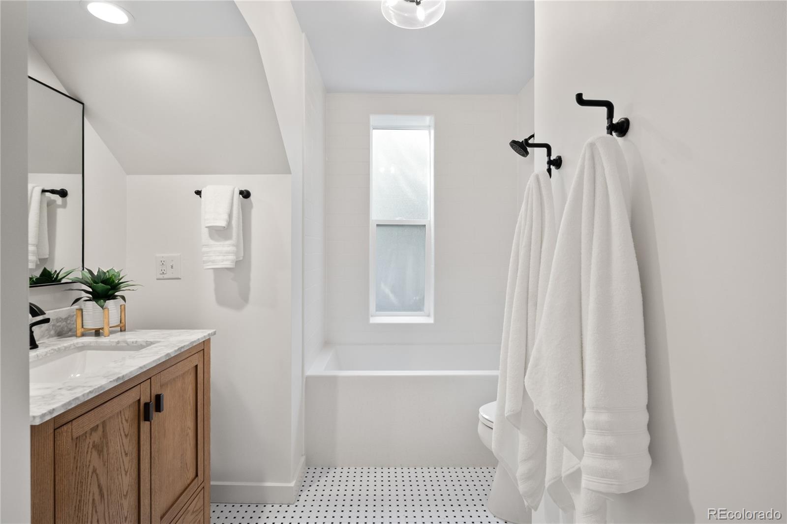 MLS Image #18 for 2445 w 39th avenue,denver, Colorado