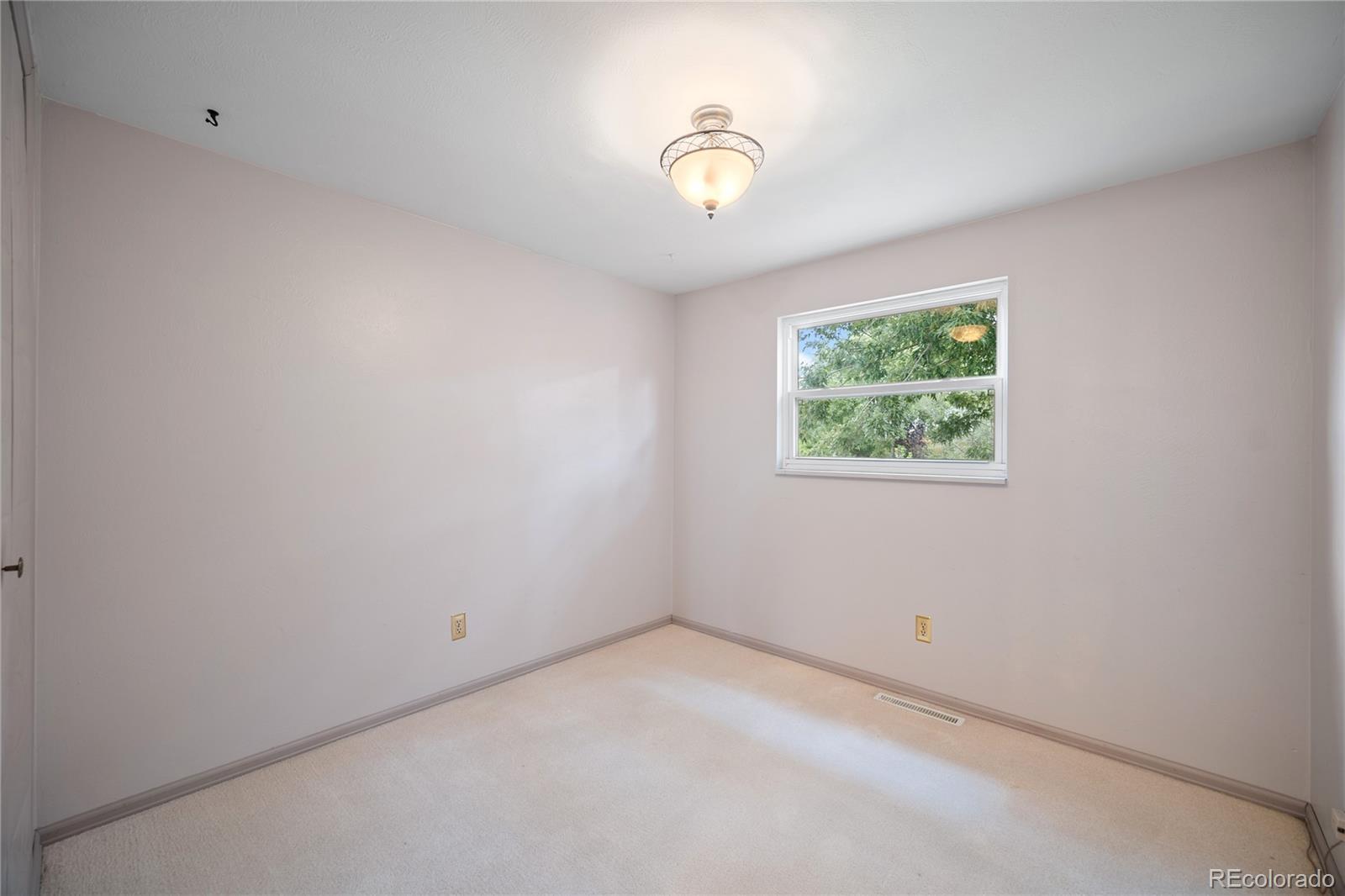 MLS Image #19 for 5007  palmer park boulevard,colorado springs, Colorado
