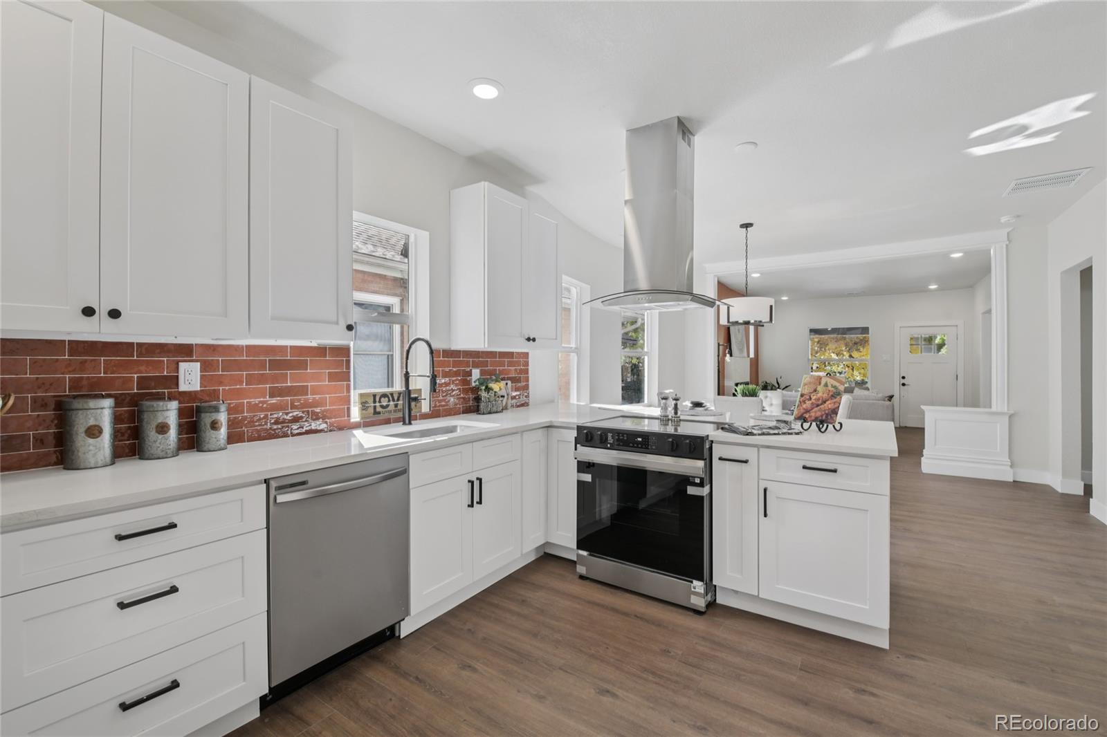 MLS Image #12 for 2342  dexter street,denver, Colorado