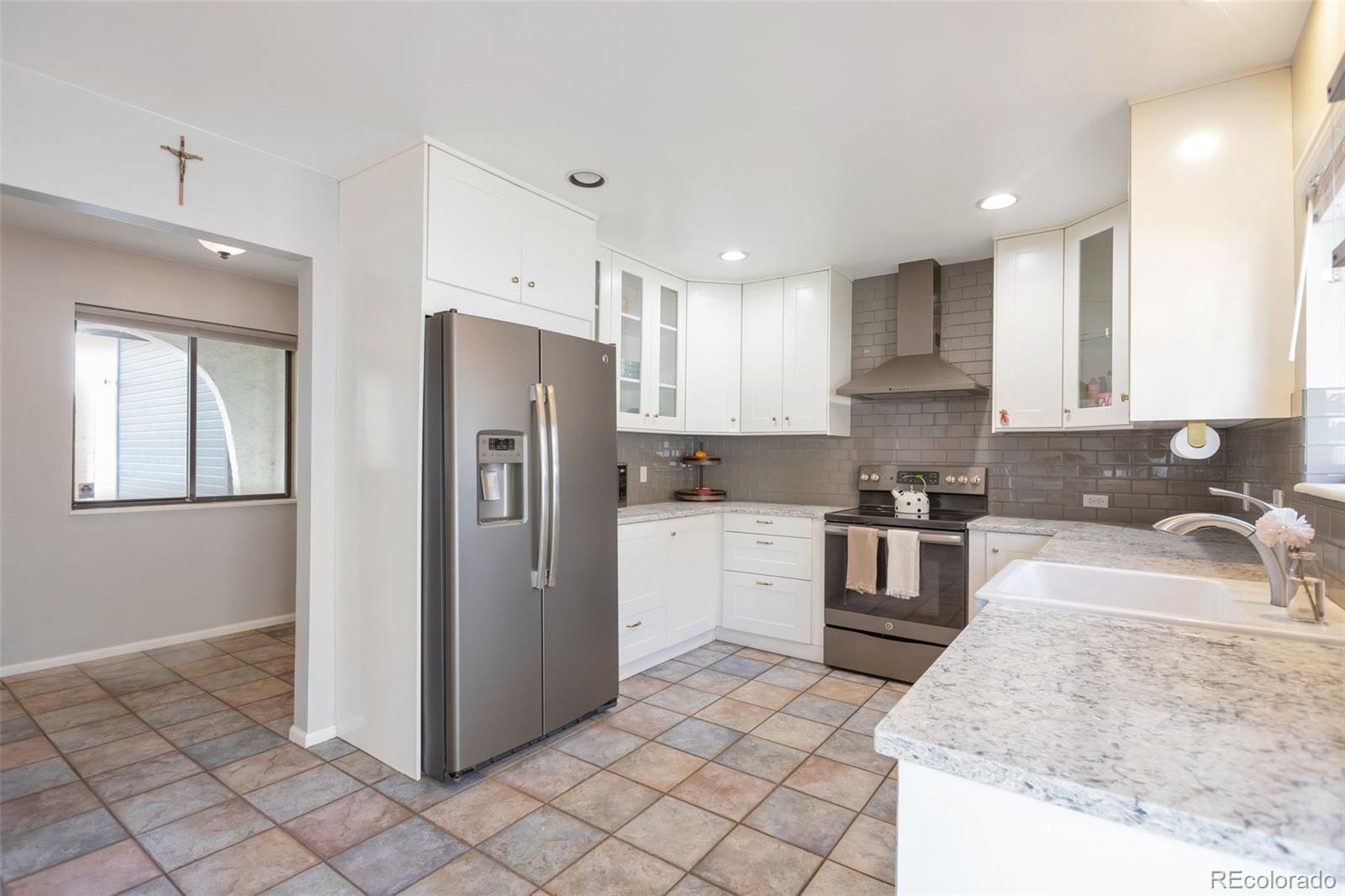 MLS Image #5 for 2055  quail drive,lakewood, Colorado