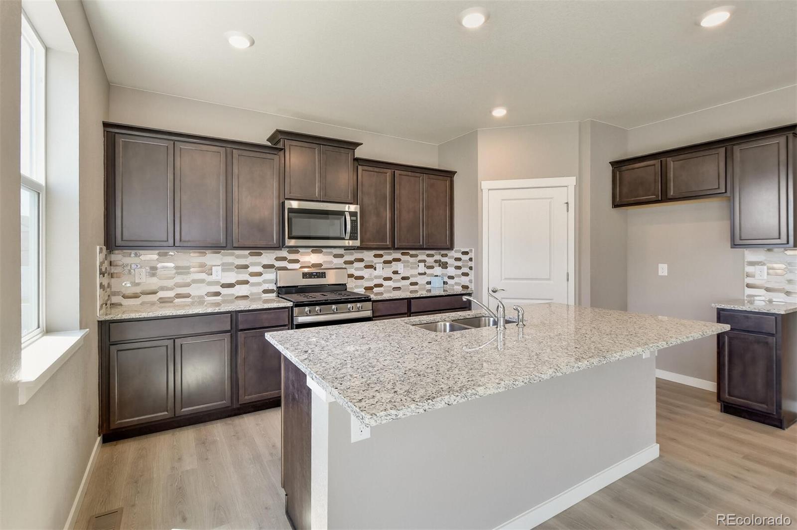 MLS Image #10 for 13417  valentia street,thornton, Colorado
