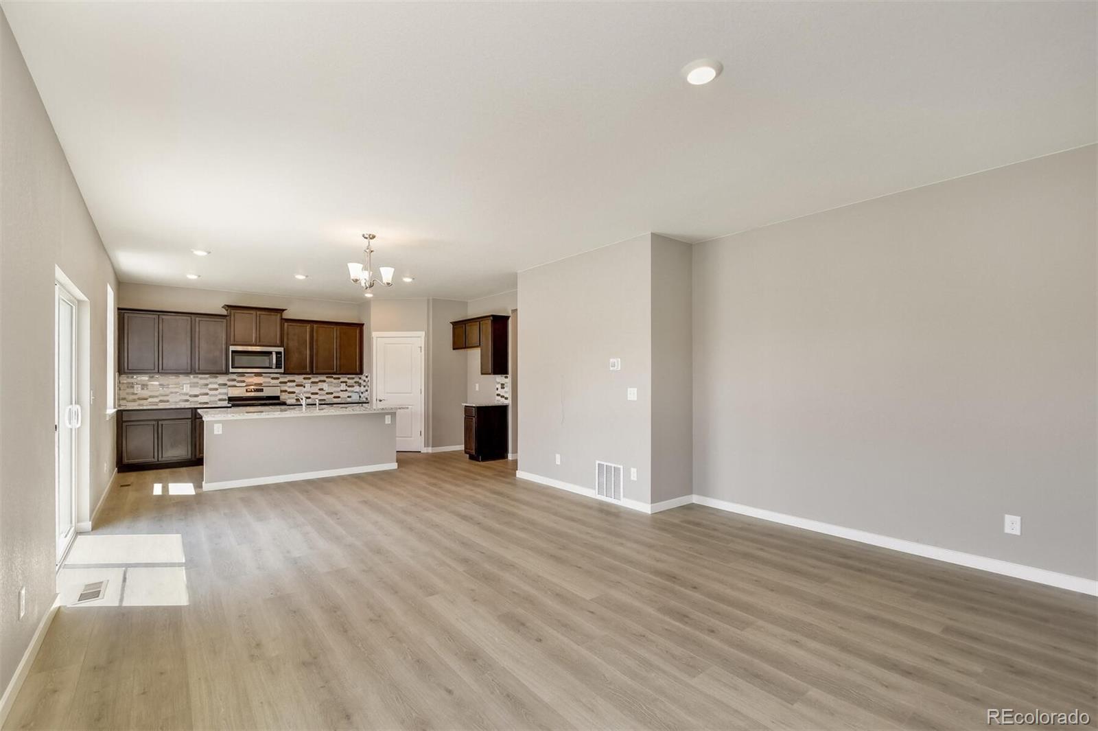 MLS Image #5 for 13417  valentia street,thornton, Colorado