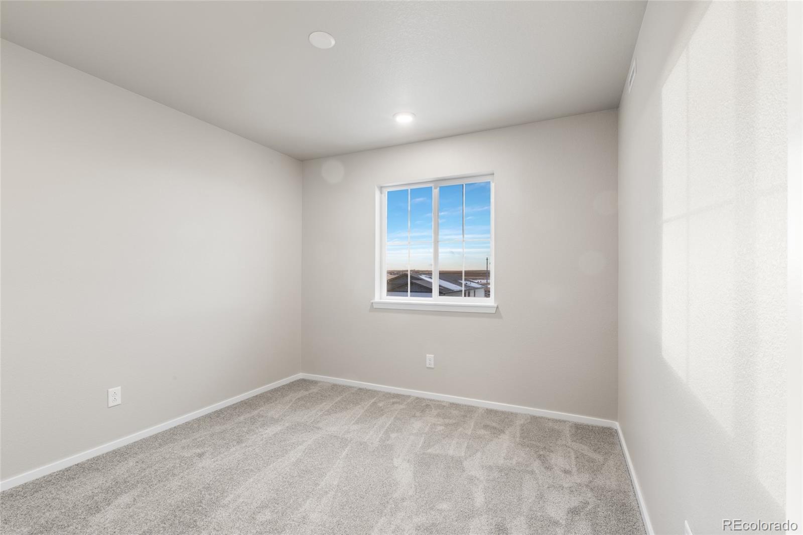 MLS Image #13 for 2712  mosker street,strasburg, Colorado