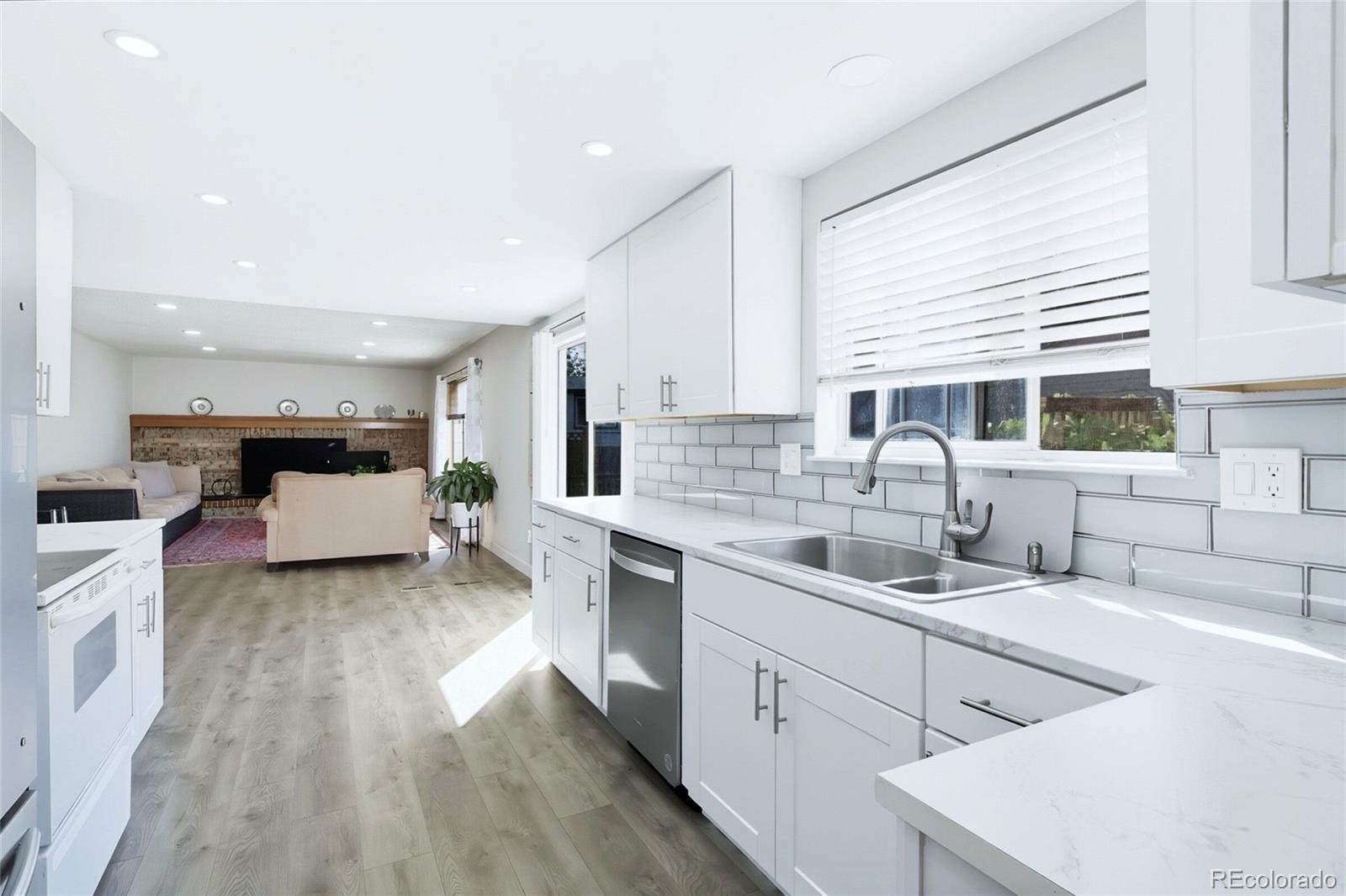 MLS Image #13 for 1305 s laredo court,aurora, Colorado