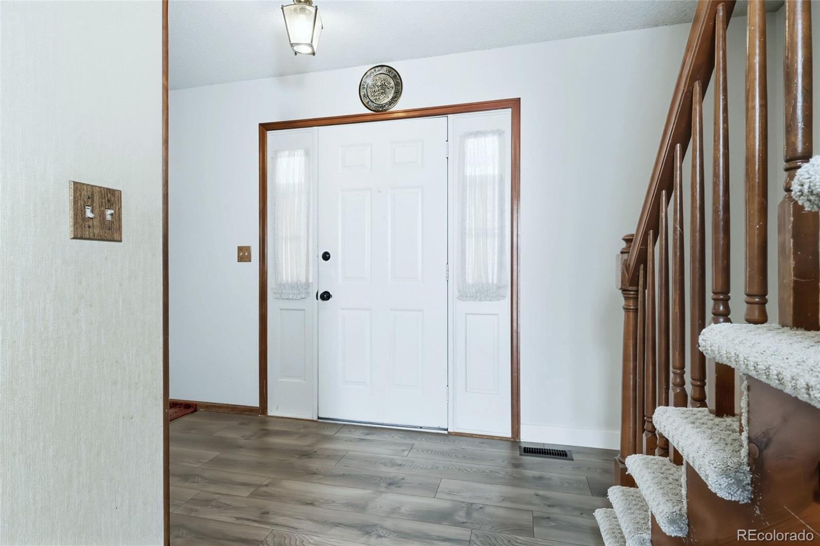 MLS Image #3 for 1305 s laredo court,aurora, Colorado