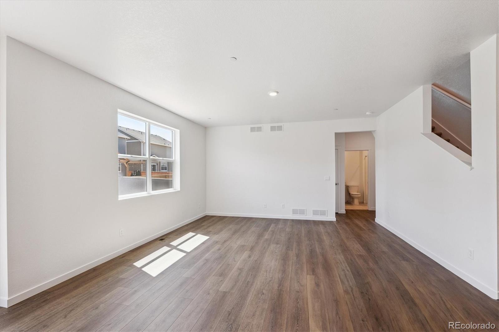 MLS Image #10 for 800 n deer park street,watkins, Colorado