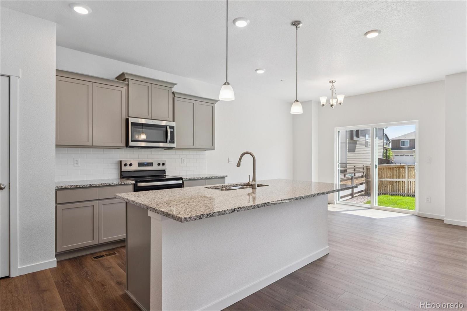 MLS Image #5 for 800 n deer park street,watkins, Colorado