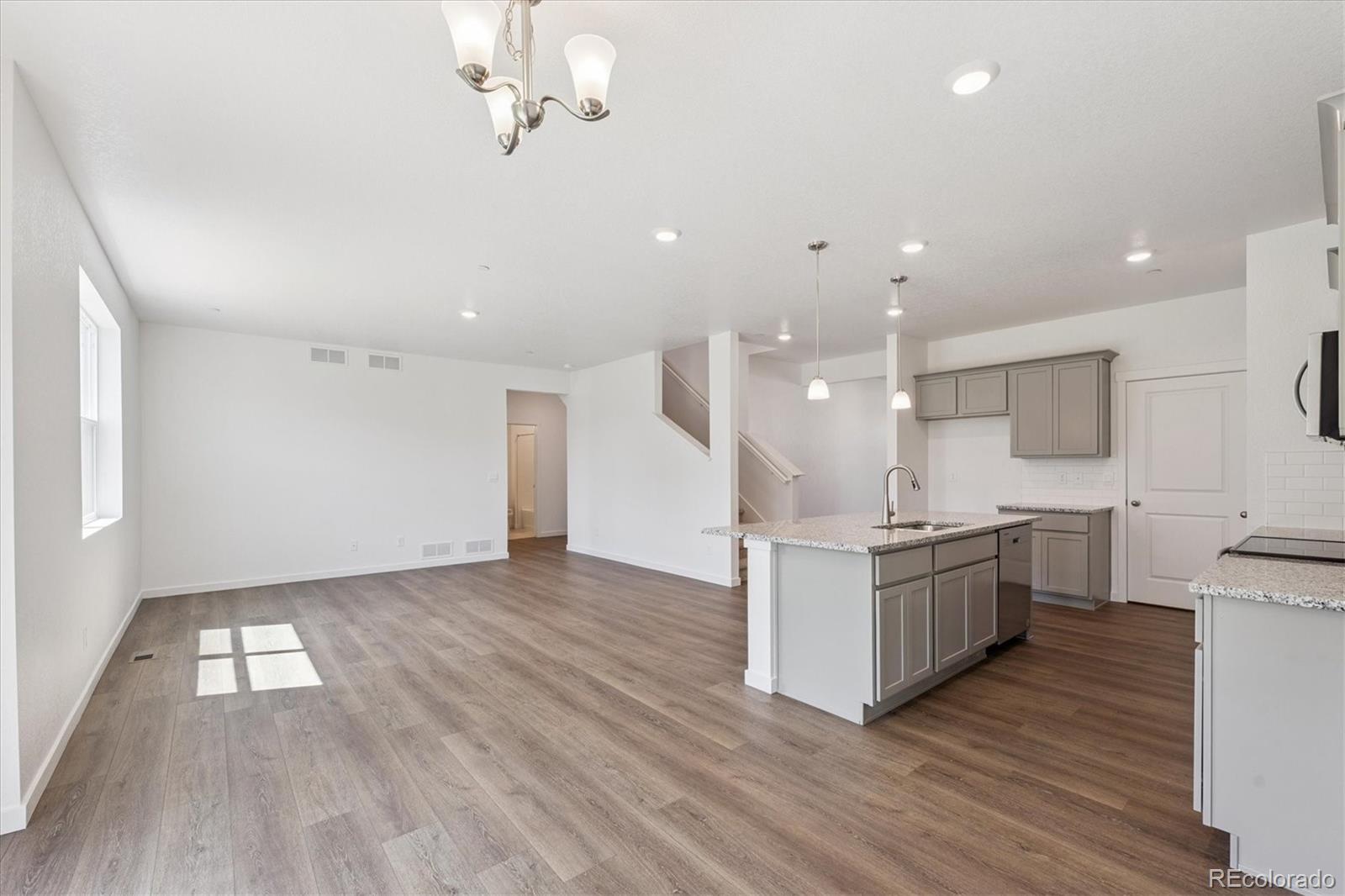 MLS Image #9 for 800 n deer park street,watkins, Colorado