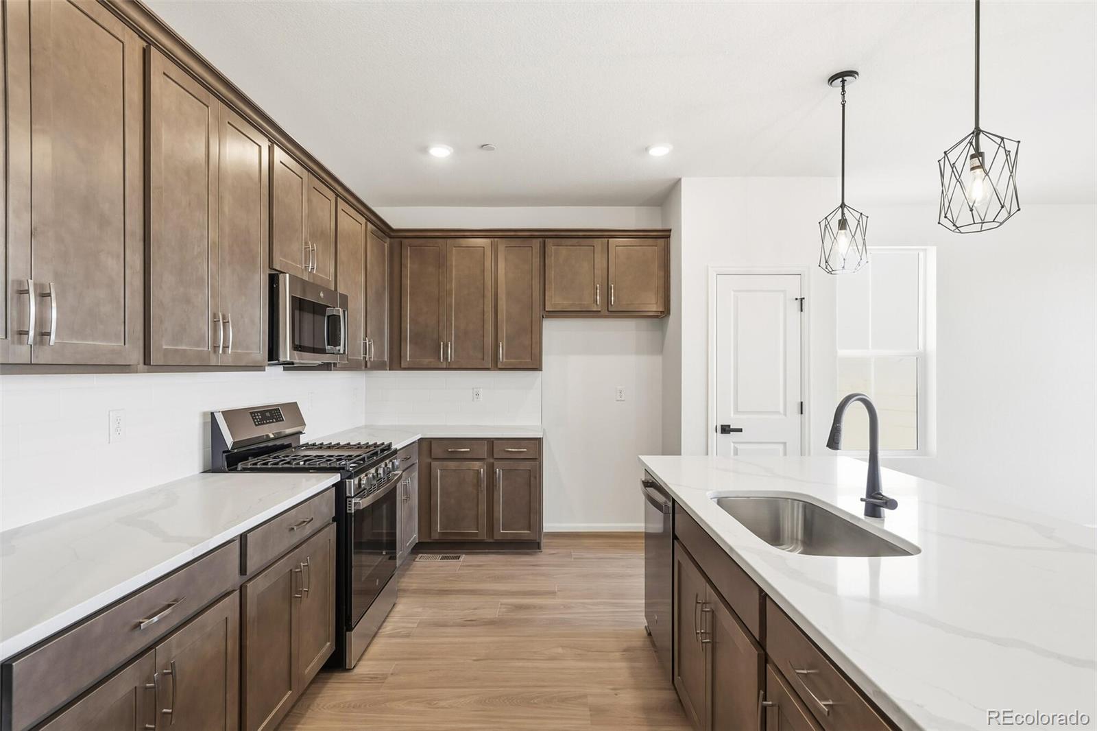 MLS Image #14 for 175  rock wren way,erie, Colorado