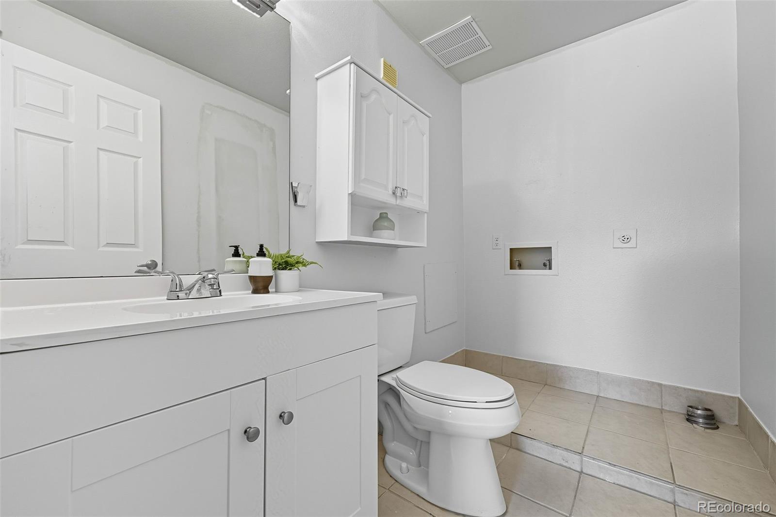 MLS Image #19 for 381 s ames street c204,lakewood, Colorado