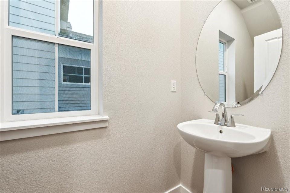 MLS Image #10 for 9390  ceylon street,commerce city, Colorado