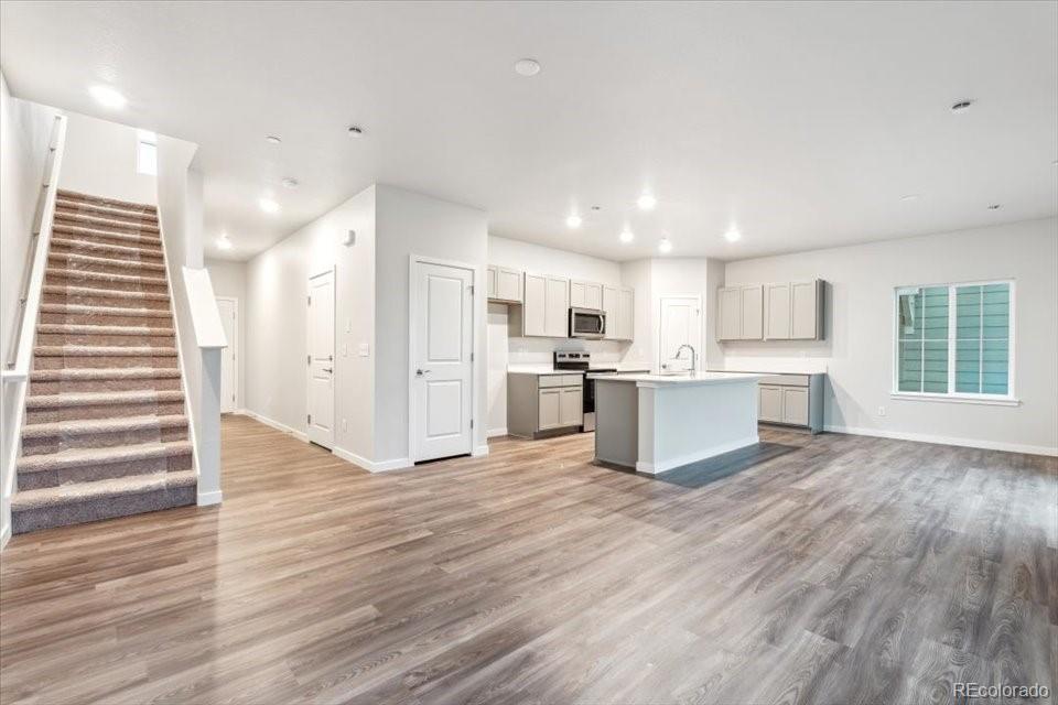 MLS Image #5 for 9390  ceylon street,commerce city, Colorado