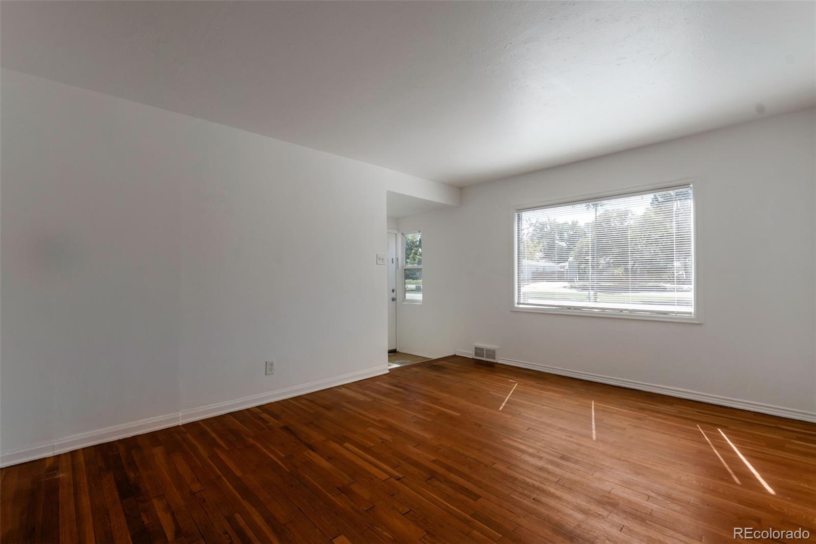 MLS Image #1 for 1266  del mar parkway,aurora, Colorado