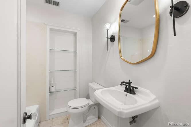 MLS Image #19 for 725 s cove way,denver, Colorado