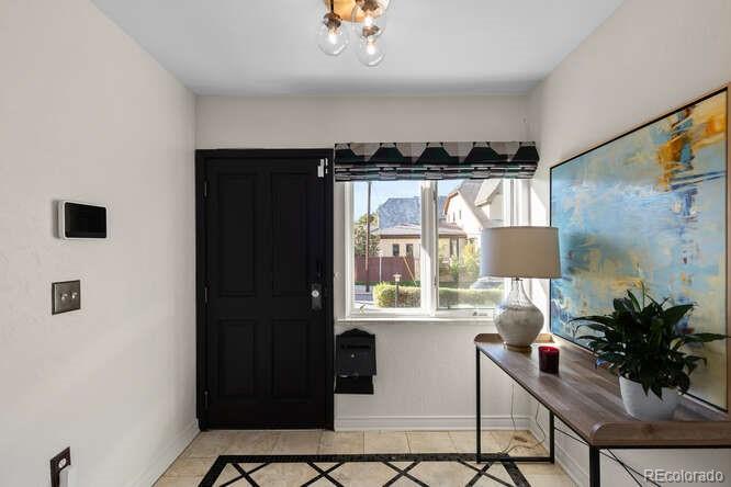 MLS Image #4 for 725 s cove way,denver, Colorado