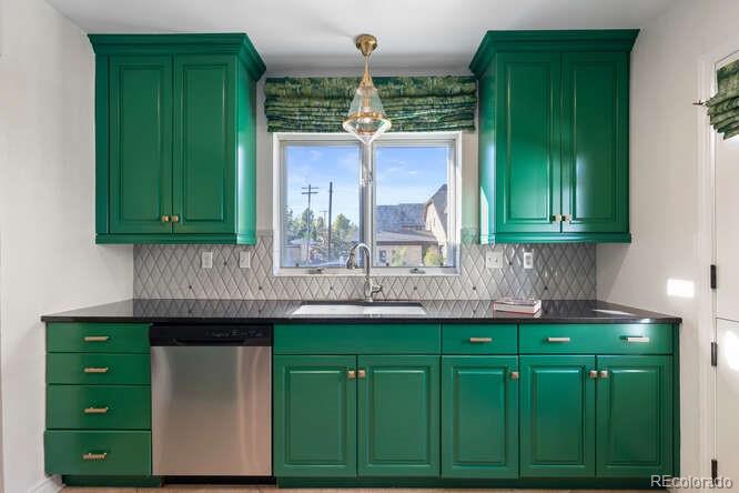 MLS Image #6 for 725 s cove way,denver, Colorado