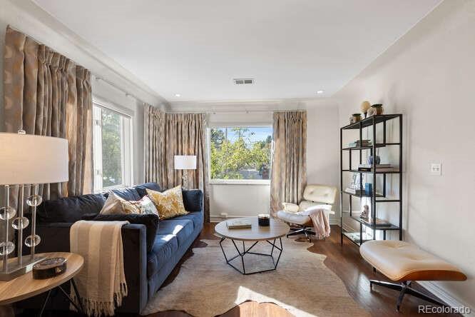 MLS Image #8 for 725 s cove way,denver, Colorado