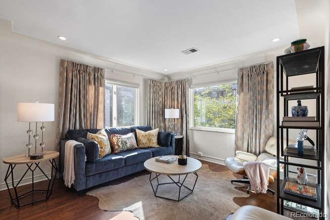 MLS Image #9 for 725 s cove way,denver, Colorado