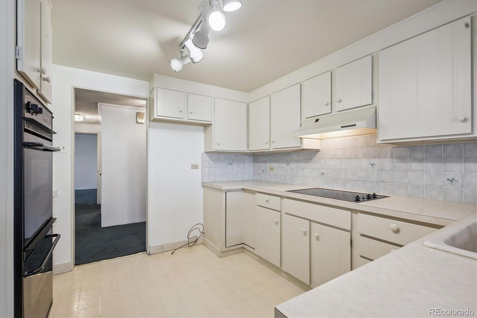 MLS Image #12 for 3131 e alameda avenue 604,denver, Colorado