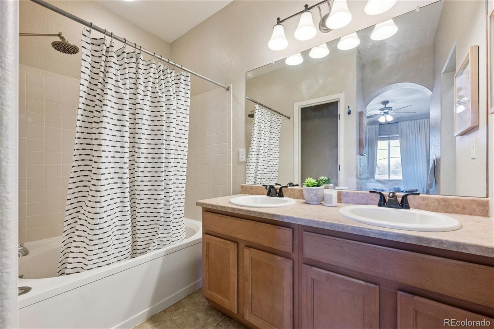 MLS Image #18 for 12982  grant circle e  b,thornton, Colorado