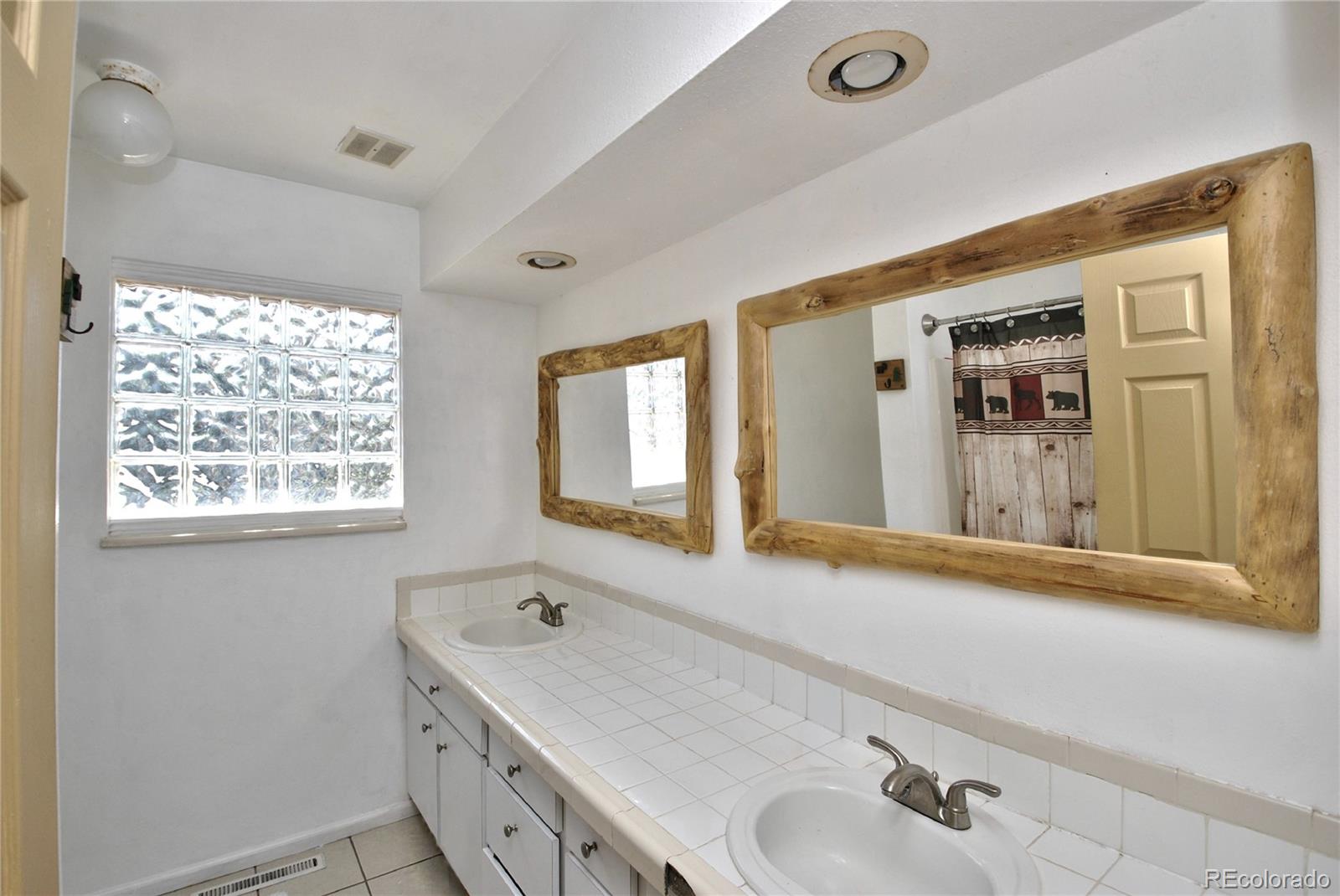 MLS Image #10 for 3145  breckenridge drive,colorado springs, Colorado