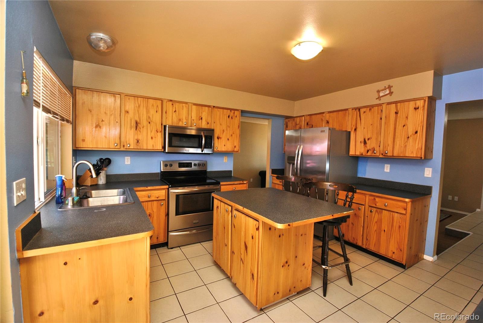 MLS Image #7 for 3145  breckenridge drive,colorado springs, Colorado