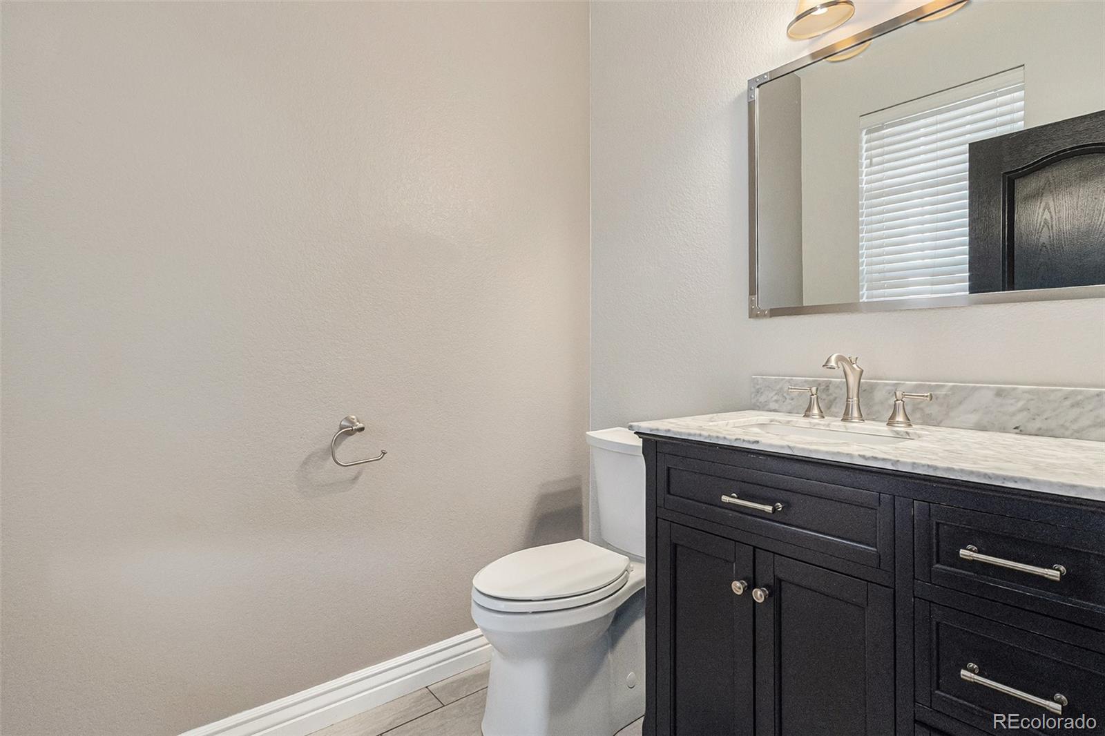 MLS Image #10 for 25970 e 3rd avenue,aurora, Colorado