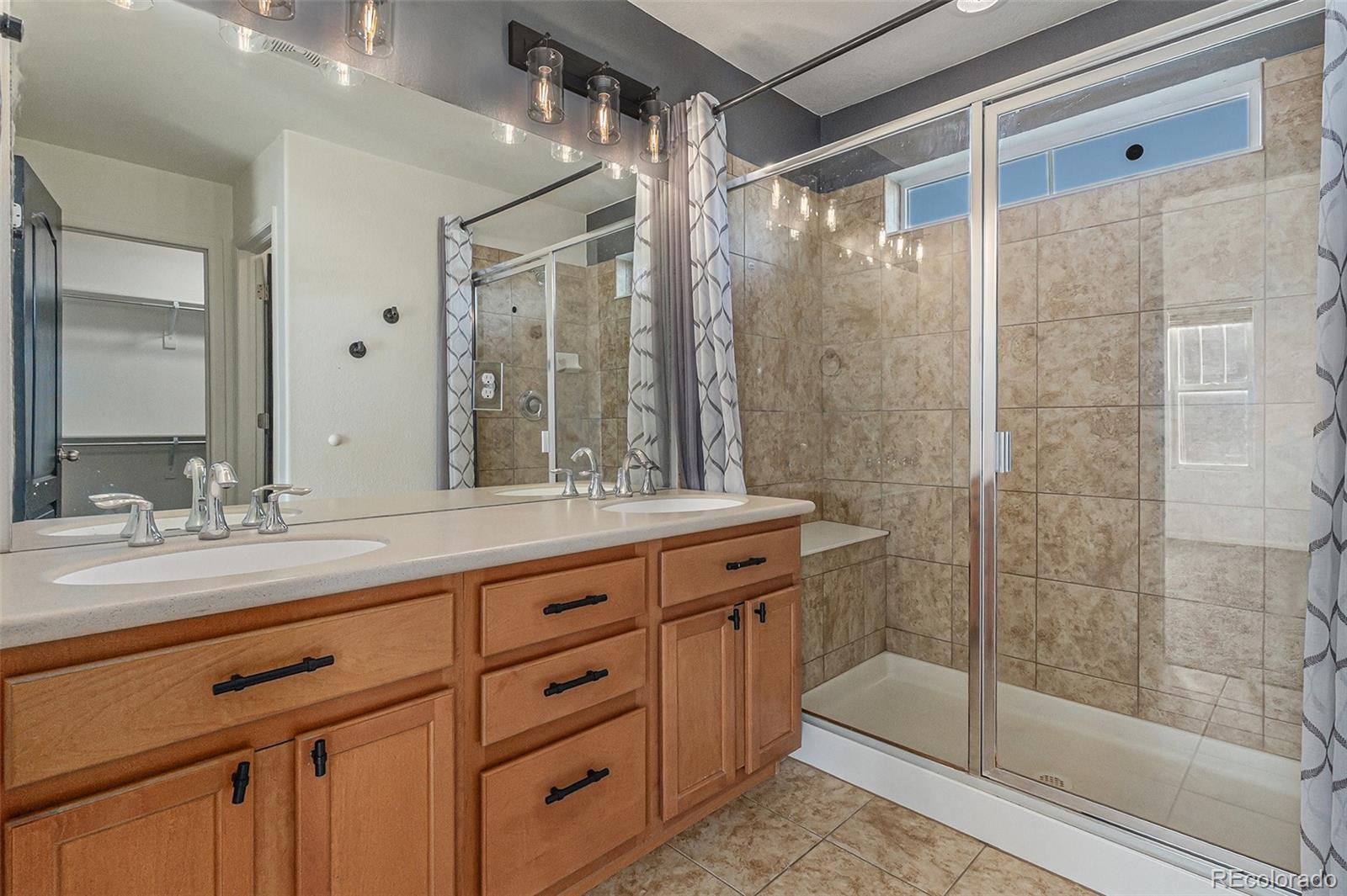 MLS Image #14 for 25970 e 3rd avenue,aurora, Colorado