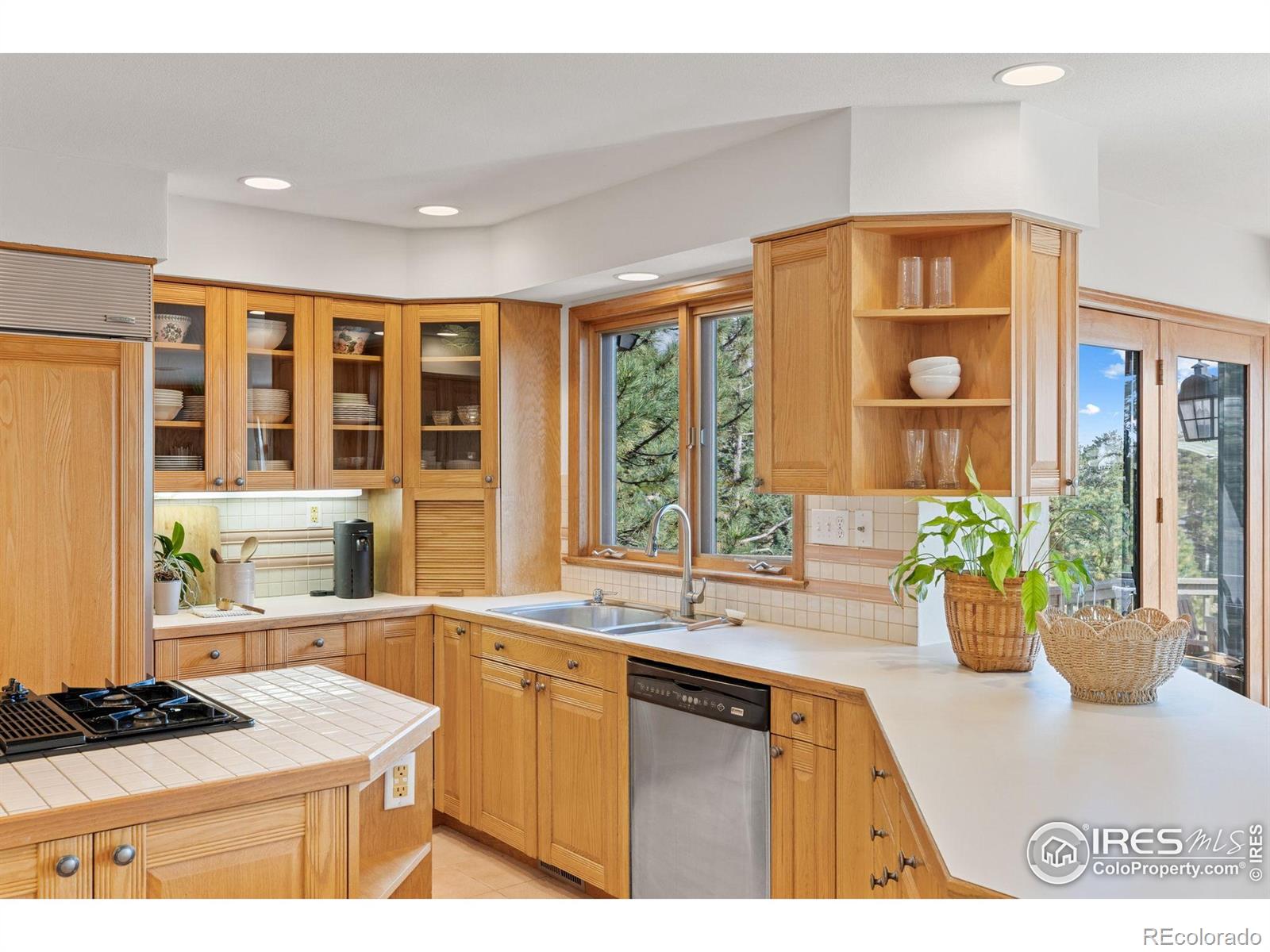 MLS Image #12 for 2554  linden drive,boulder, Colorado