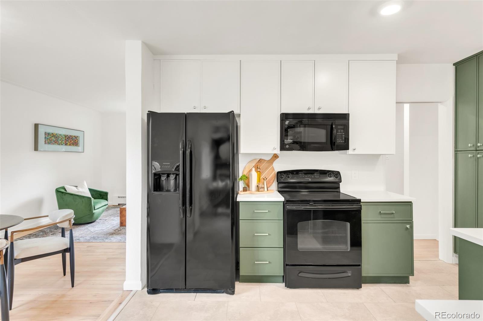 MLS Image #13 for 405 s krameria street,denver, Colorado