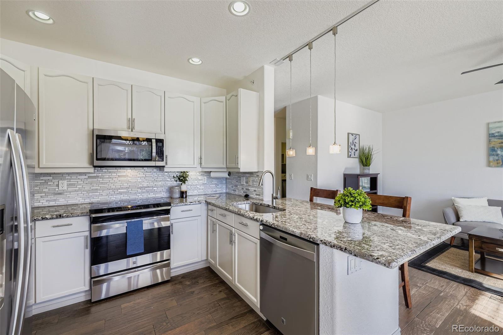 MLS Image #2 for 9557 w san juan circle 207,littleton, Colorado
