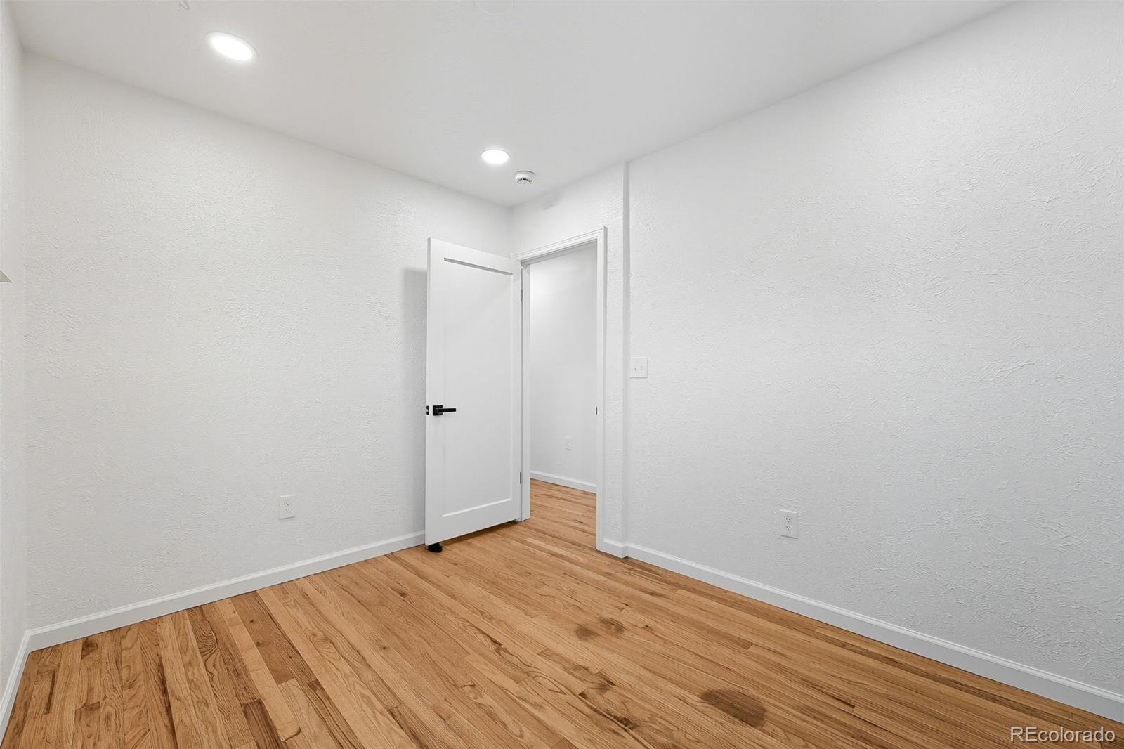MLS Image #17 for 7050  kearney court,commerce city, Colorado