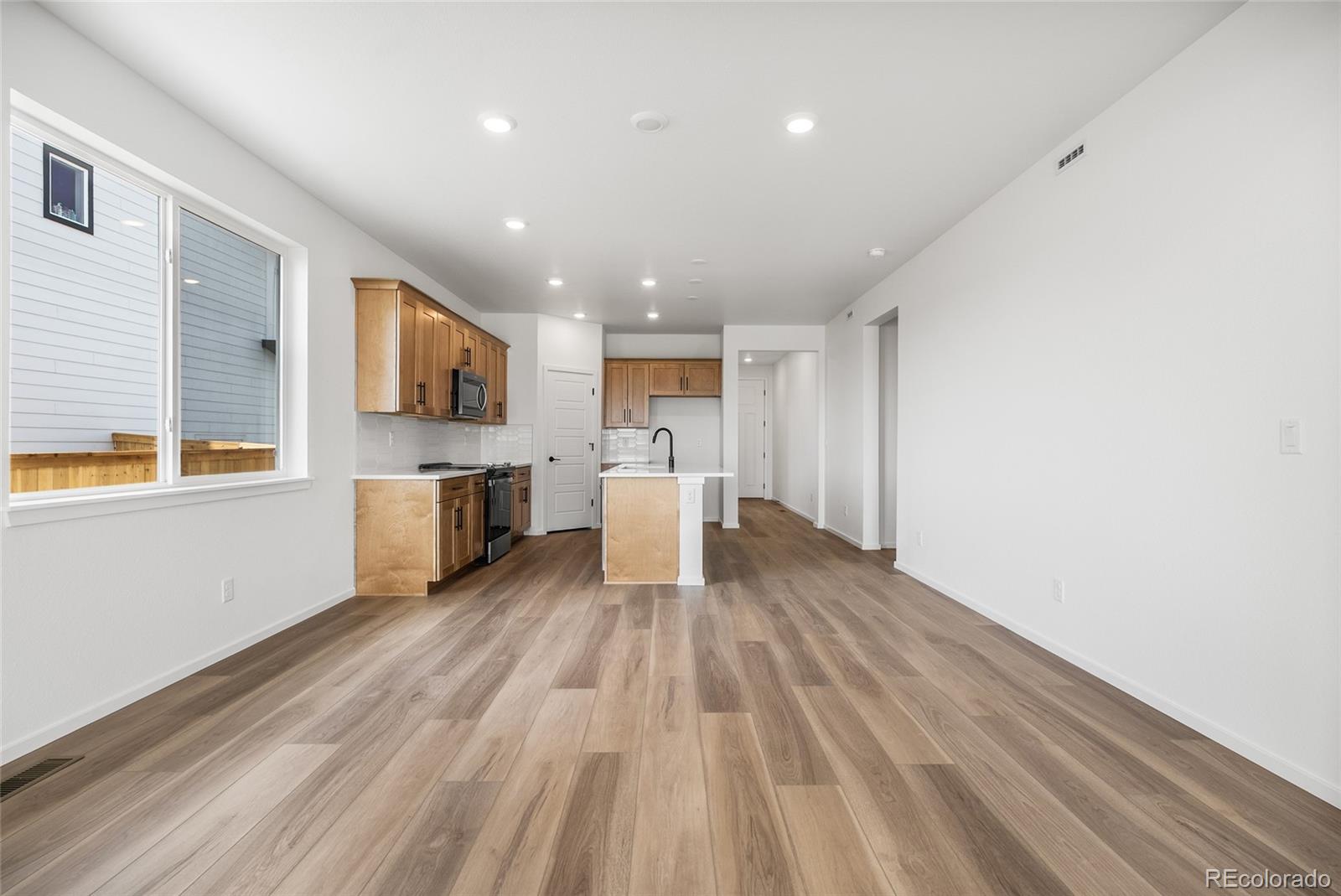 MLS Image #10 for 54860 e 27th place,strasburg, Colorado