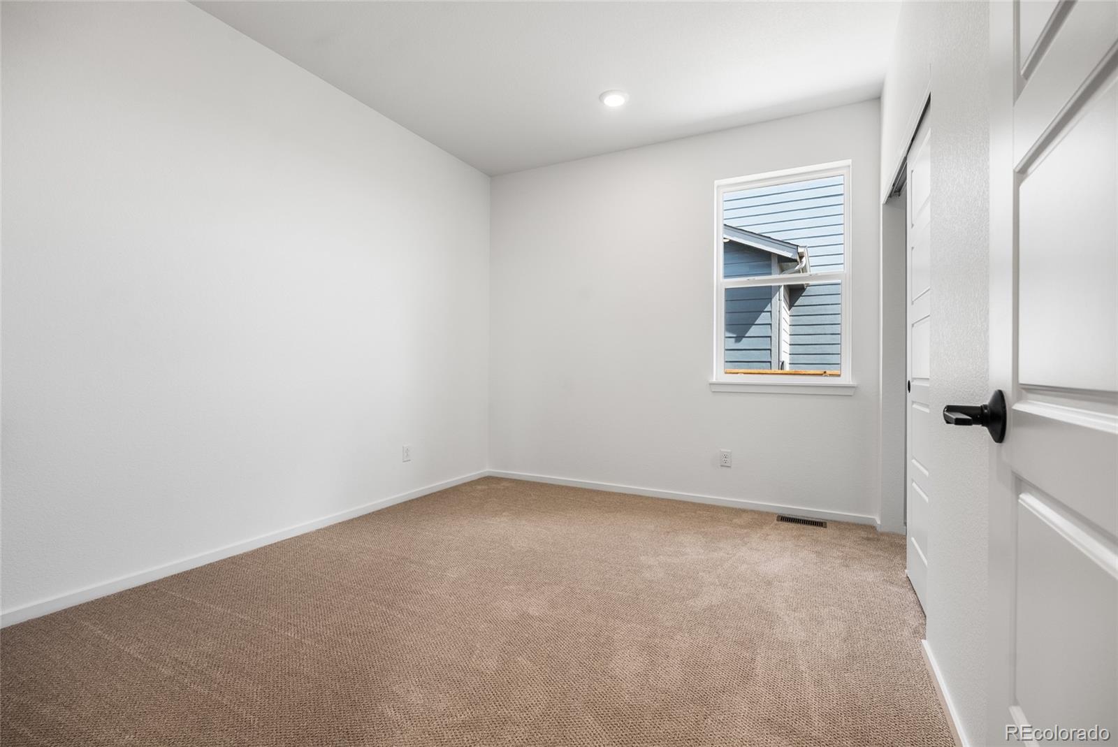 MLS Image #21 for 54860 e 27th place,strasburg, Colorado